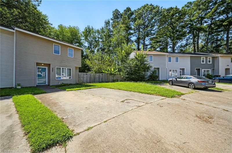 Photo 21 of 48 residential for sale in Chesapeake virginia Photo 21 of 48 residential for sale in Chesapeake virginia
