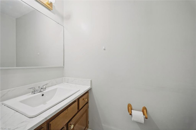 Photo 32 of 48 residential for sale in Chesapeake virginia Photo 32 of 48 residential for sale in Chesapeake virginia