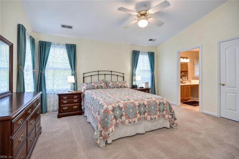 Photo 18 of 29 residential for sale in Chesapeake virginia Photo 18 of 29 residential for sale in Chesapeake virginia