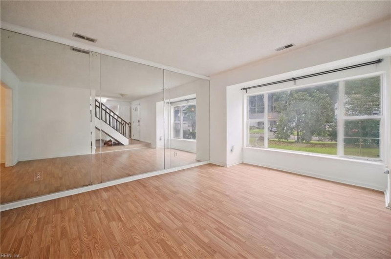 Photo 5 of 38 residential for sale in Virginia Beach virginia Photo 5 of 38 residential for sale in Virginia Beach virginia