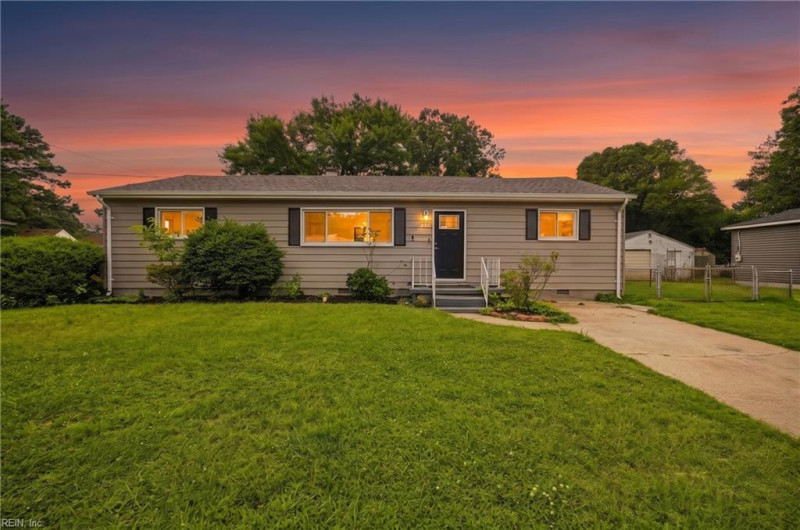 Photo 1 of 33 residential for sale in Chesapeake virginia