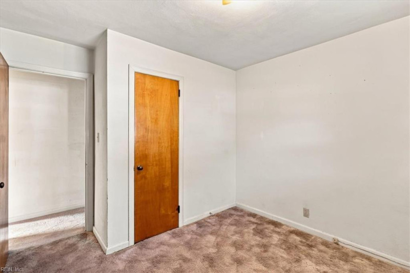 Photo 14 of 25 residential for sale in Norfolk virginia