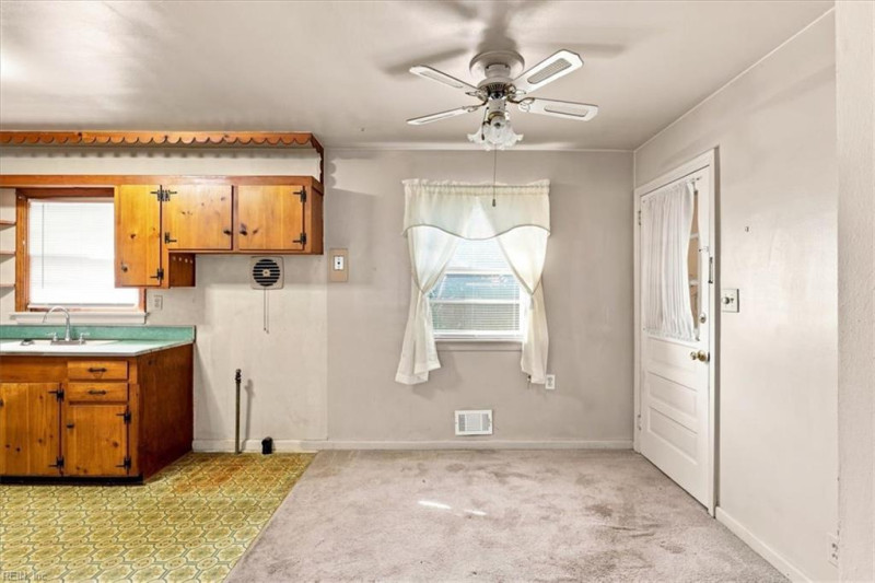 Photo 5 of 25 residential for sale in Norfolk virginia