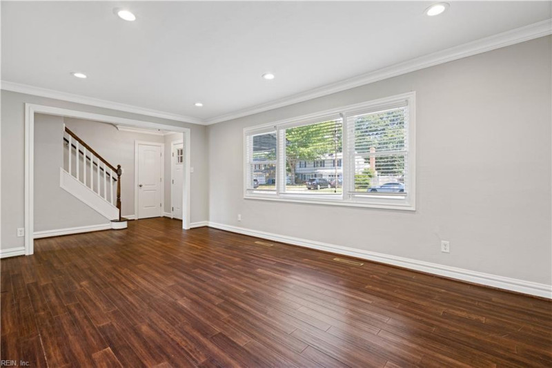 Photo 15 of 41 residential for sale in Virginia Beach virginia