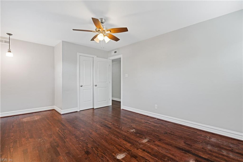 Photo 21 of 41 residential for sale in Virginia Beach virginia