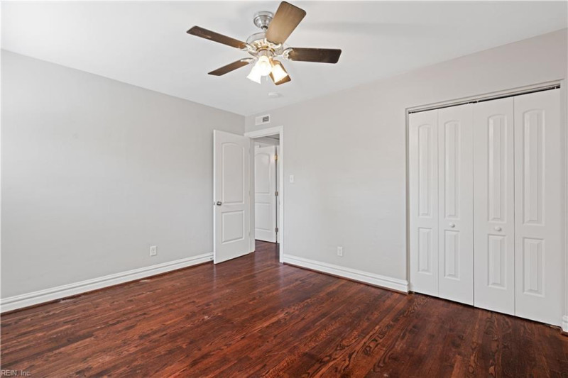 Photo 23 of 41 residential for sale in Virginia Beach virginia