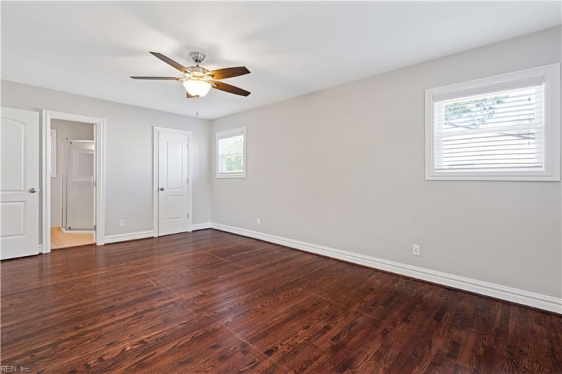 Photo 31 of 41 residential for sale in Virginia Beach virginia