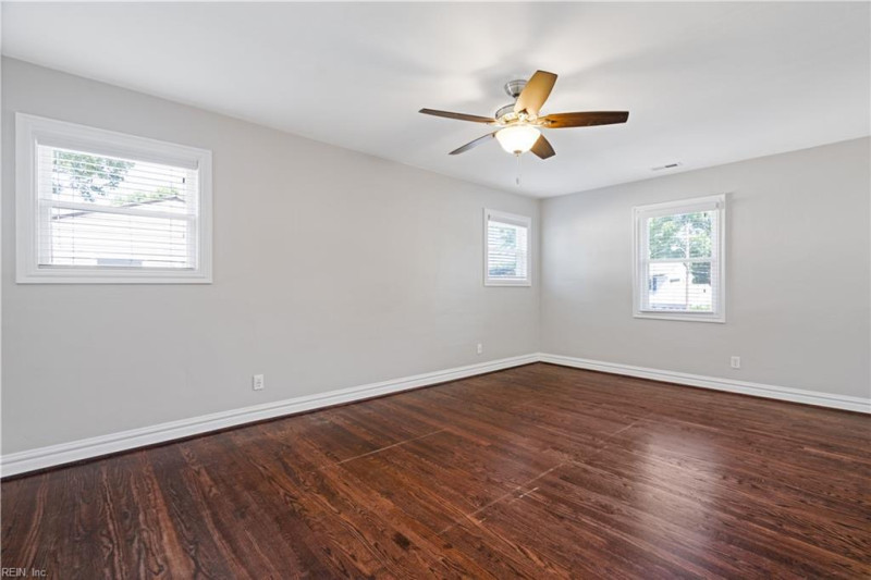 Photo 32 of 41 residential for sale in Virginia Beach virginia