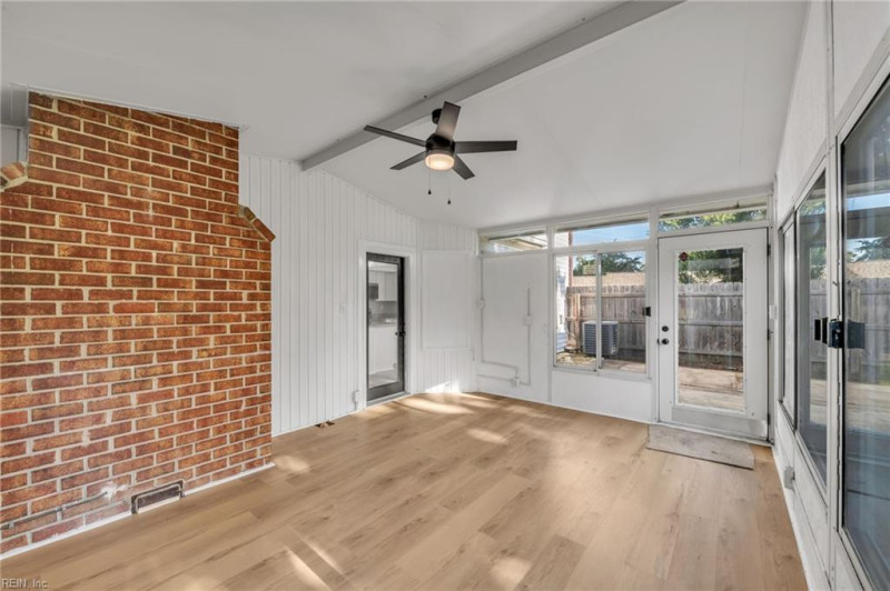 Photo 25 of 50 residential for sale in Virginia Beach virginia
