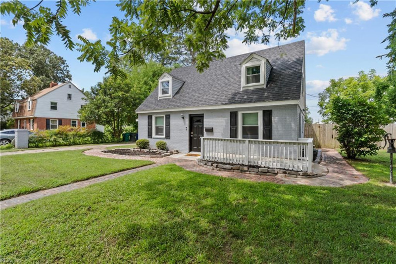Photo 2 of 30 residential for sale in Norfolk virginia