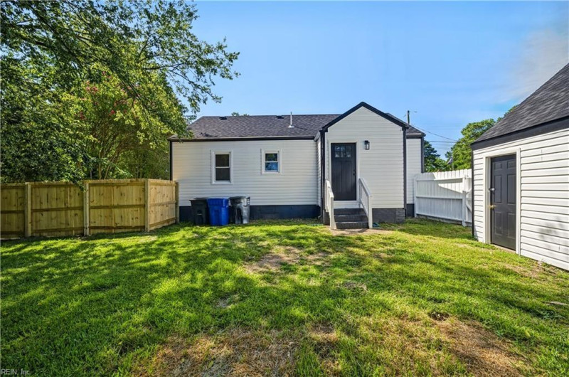 Photo 20 of 26 residential for sale in Portsmouth virginia