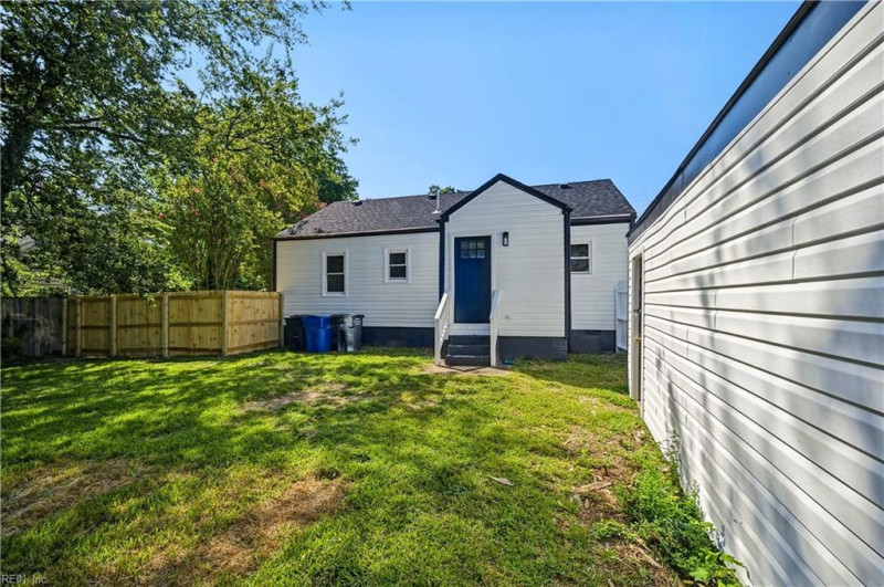 Photo 23 of 26 residential for sale in Portsmouth virginia