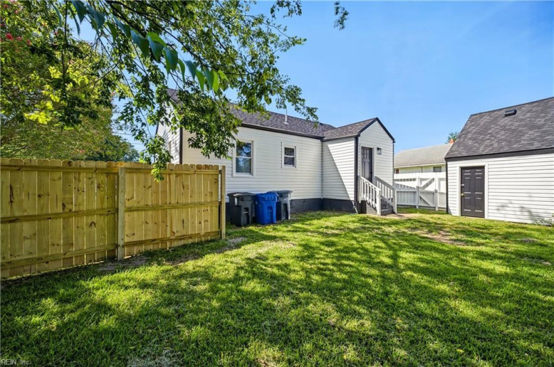 Photo 24 of 26 residential for sale in Portsmouth virginia