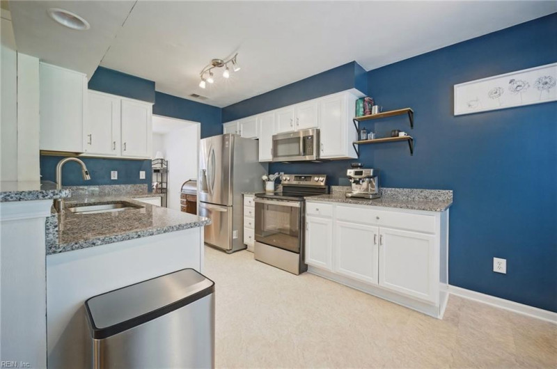 Photo 13 of 49 residential for sale in Suffolk virginia Photo 13 of 49 residential for sale in Suffolk virginia