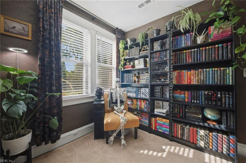 Photo 11 of 32 residential for sale in Norfolk virginia