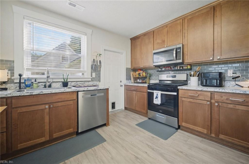 Photo 19 of 32 residential for sale in Norfolk virginia