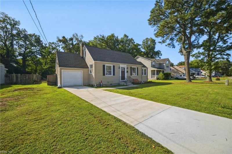 Photo 2 of 32 residential for sale in Norfolk virginia