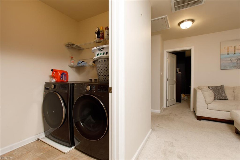 Photo 17 of 50 residential for sale in Newport News virginia