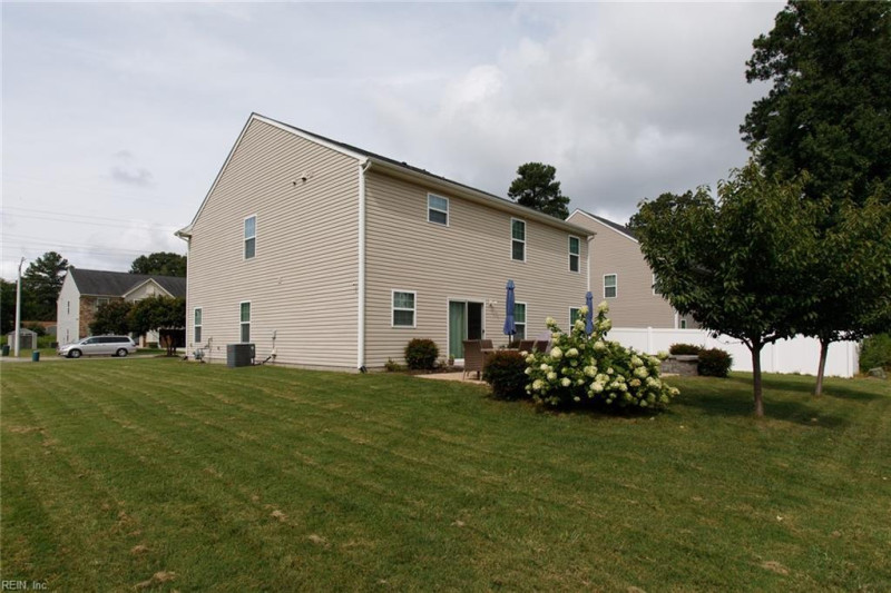 Photo 4 of 50 residential for sale in Newport News virginia