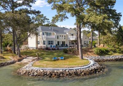 2000 English Cedar Circle, Virginia Beach, VA 23451