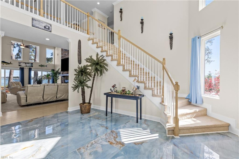 Photo 11 of 49 residential for sale in Virginia Beach virginia