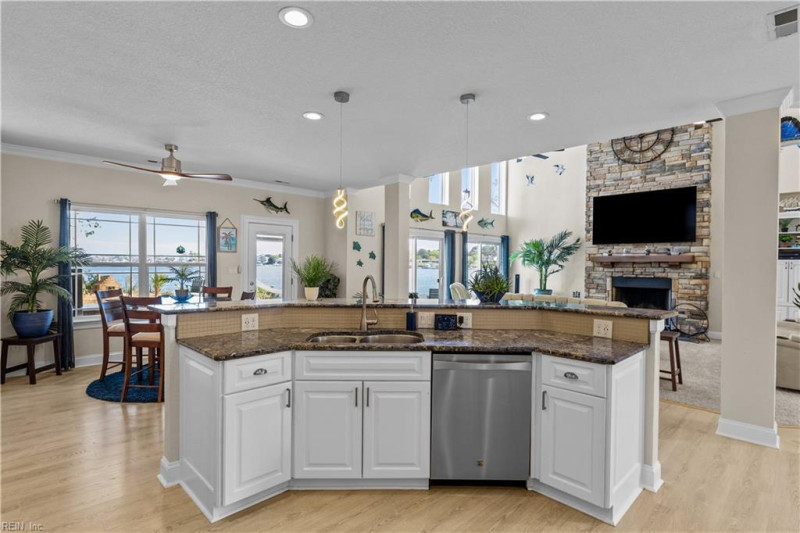 Photo 19 of 49 residential for sale in Virginia Beach virginia