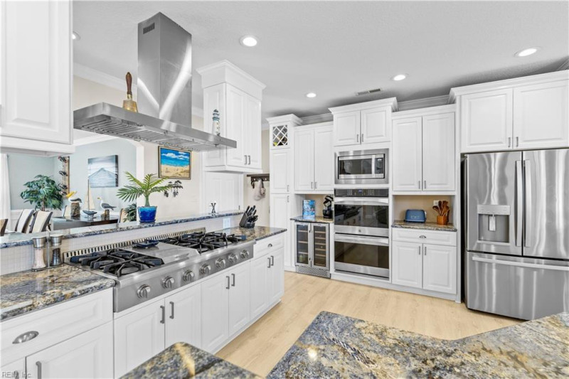 Photo 20 of 49 residential for sale in Virginia Beach virginia