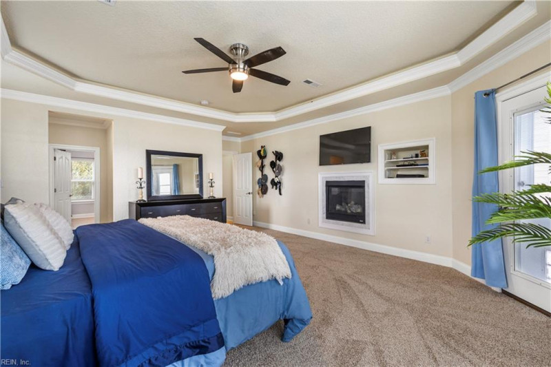 Photo 25 of 49 residential for sale in Virginia Beach virginia