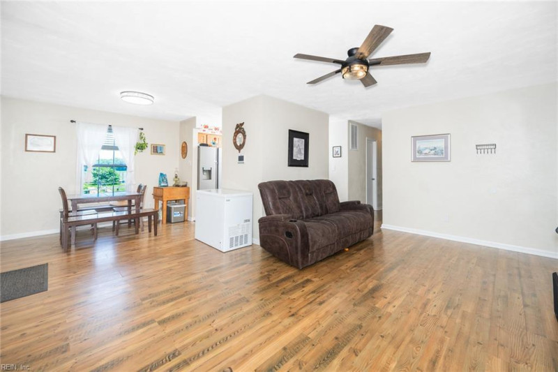 Photo 11 of 45 residential for sale in Suffolk virginia