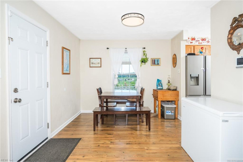 Photo 12 of 45 residential for sale in Suffolk virginia