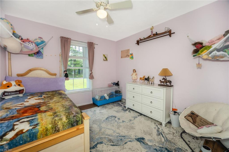 Photo 20 of 45 residential for sale in Suffolk virginia