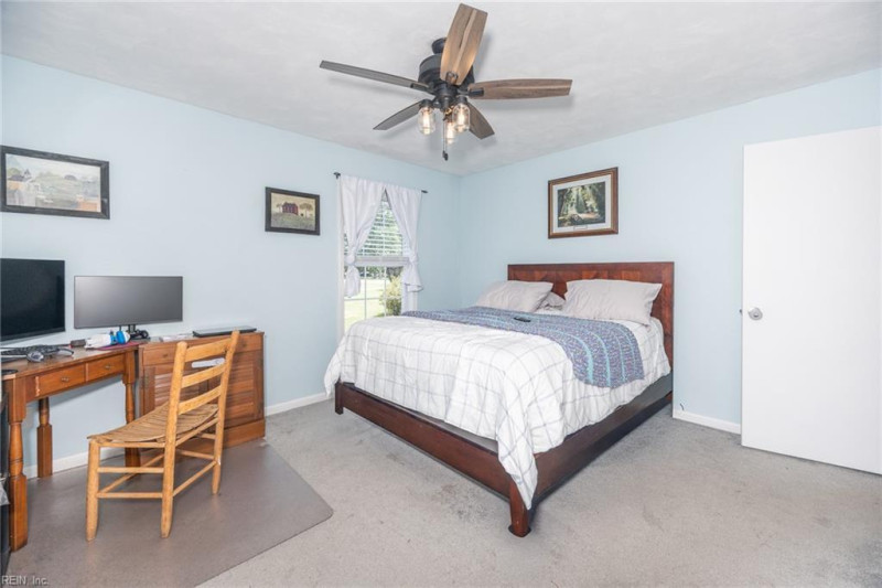 Photo 21 of 45 residential for sale in Suffolk virginia