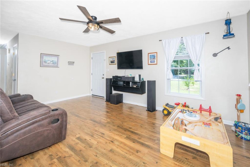 Photo 8 of 45 residential for sale in Suffolk virginia