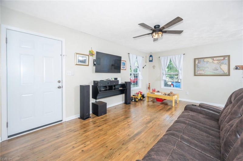 Photo 9 of 45 residential for sale in Suffolk virginia