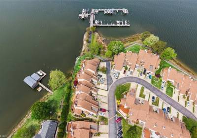 28 Sandie Point, Portsmouth, VA 23701