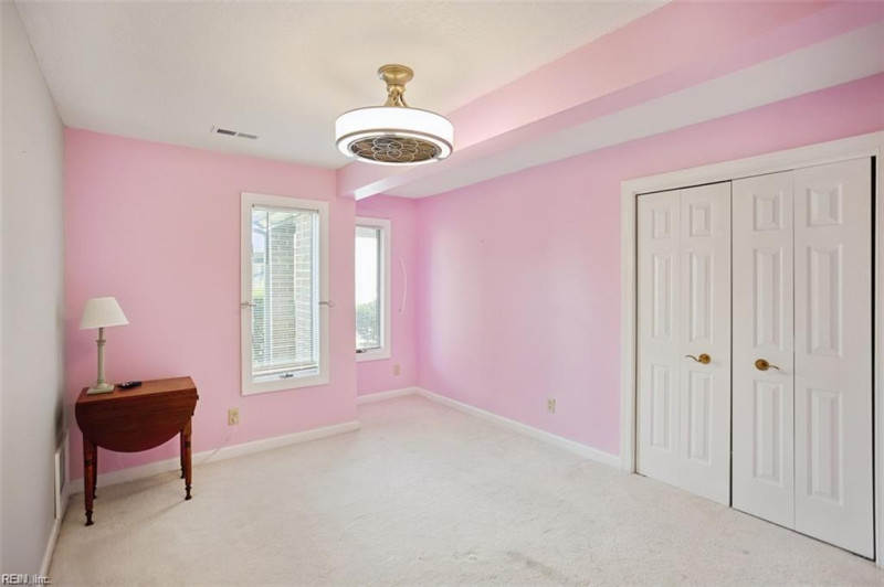 Photo 11 of 44 residential for sale in Portsmouth virginia