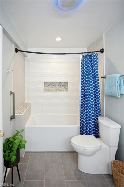Photo 17 of 44 residential for sale in Portsmouth virginia