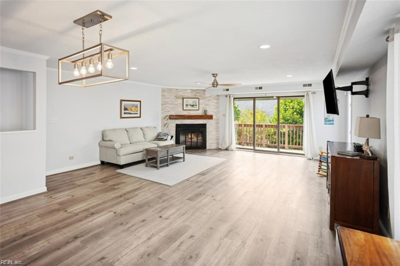Photo 27 of 44 residential for sale in Portsmouth virginia
