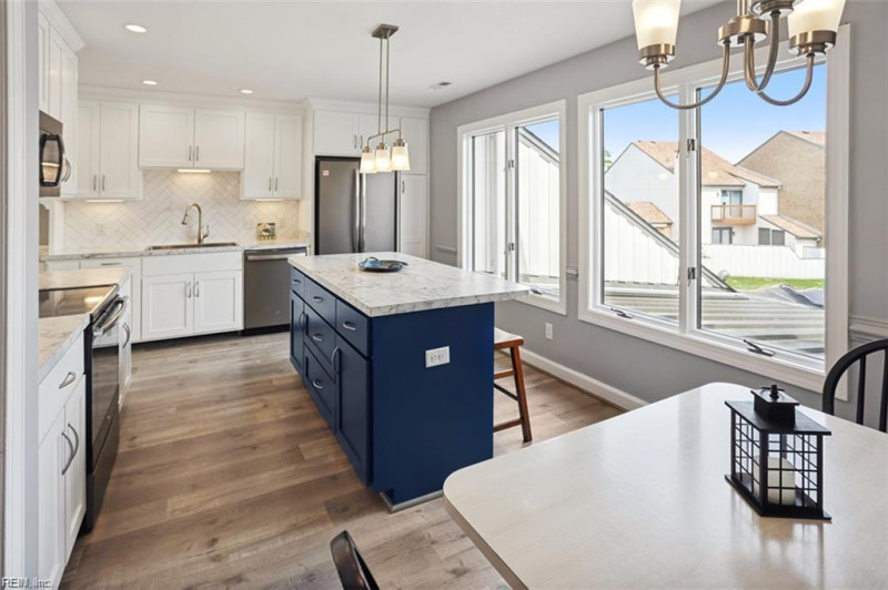 Photo 34 of 44 residential for sale in Portsmouth virginia