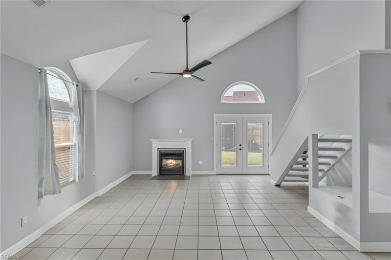 Photo 3 of 20 residential for sale in Virginia Beach virginia