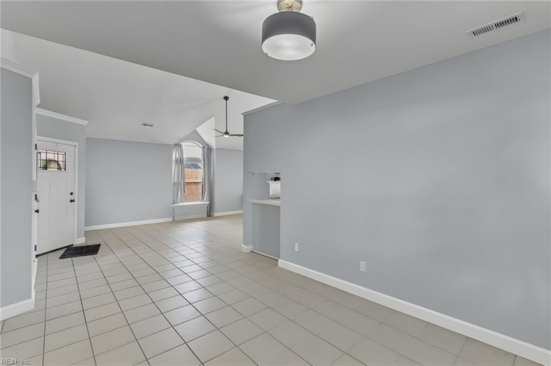 Photo 5 of 20 residential for sale in Virginia Beach virginia