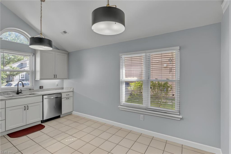 Photo 9 of 20 residential for sale in Virginia Beach virginia