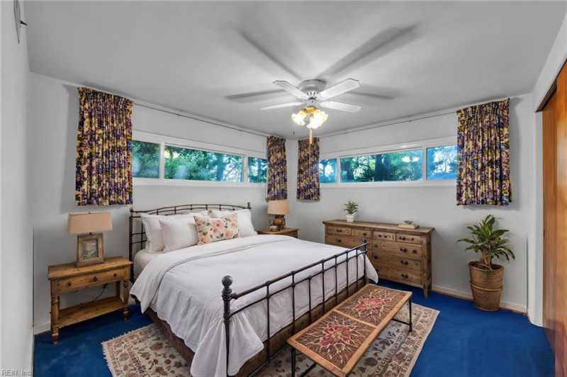 Photo 14 of 50 residential for sale in Virginia Beach virginia