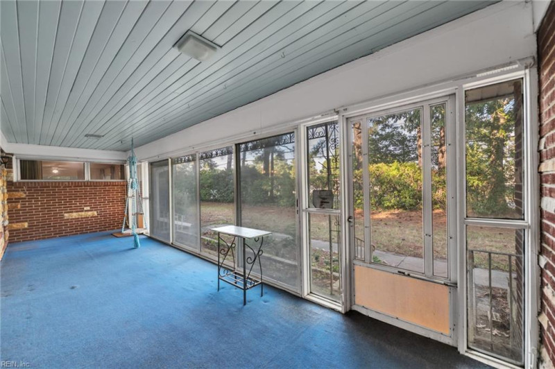 Photo 18 of 50 residential for sale in Virginia Beach virginia
