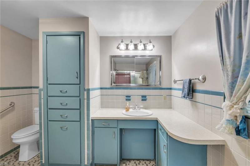 Photo 36 of 50 residential for sale in Virginia Beach virginia