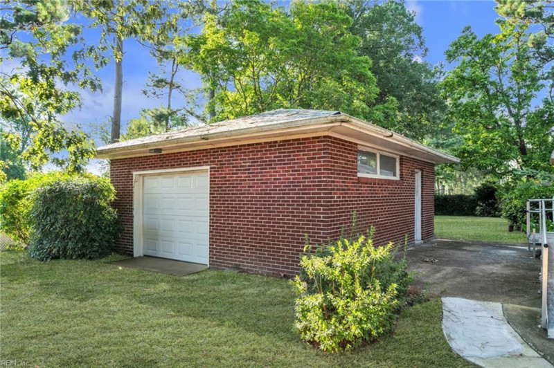 Photo 44 of 50 residential for sale in Virginia Beach virginia