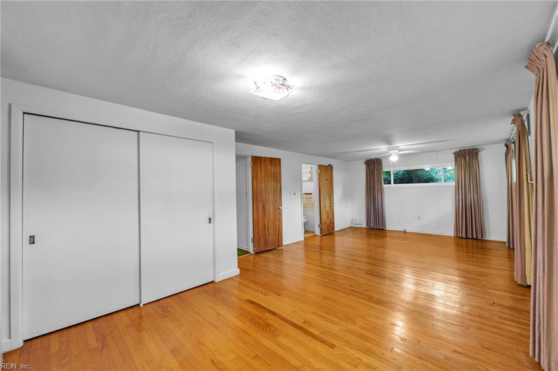 Photo 9 of 50 residential for sale in Virginia Beach virginia