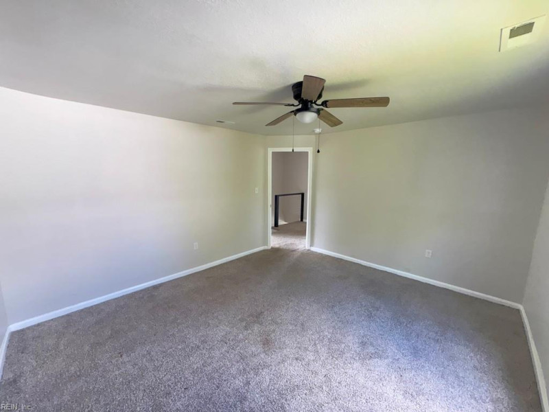 Photo 16 of 18 residential for sale in Portsmouth virginia
