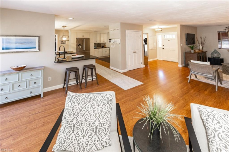 Photo 14 of 43 residential for sale in Virginia Beach virginia