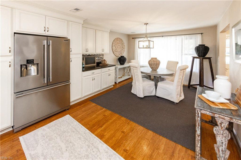 Photo 19 of 43 residential for sale in Virginia Beach virginia